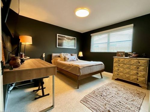 1395 Morningside Dr, Naples FL 34103-3313 exterior