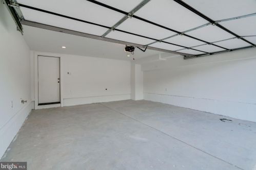 959 Marshall St, Philadelphia PA 19122 exterior