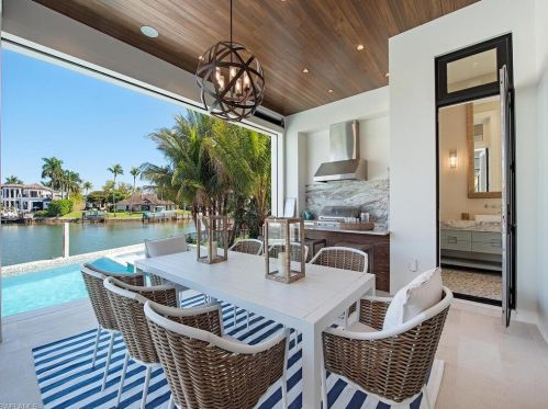 3163 Gin Ln, Naples FL 34102-7817 exterior