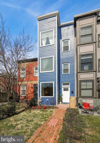 1518 Carolina Ave, Washington, DC 20002-6530