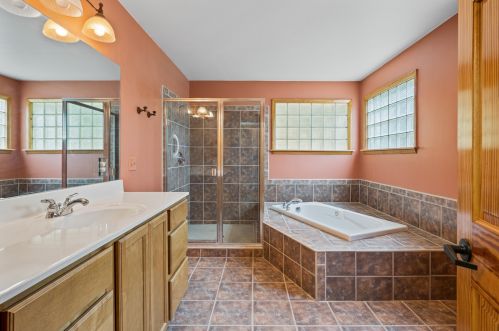 5826 Martin Rd, Meskegon MI 49441-5602 exterior