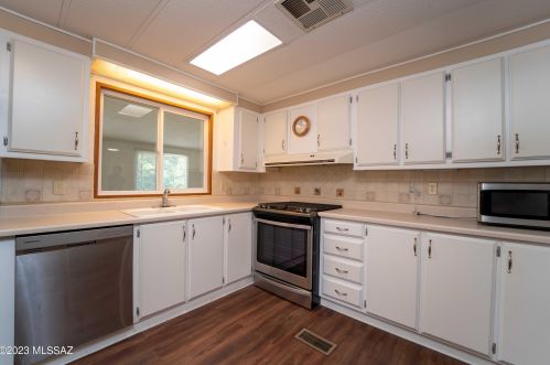 101 Mora Dr, Green Valley AZ 85614-4317 exterior