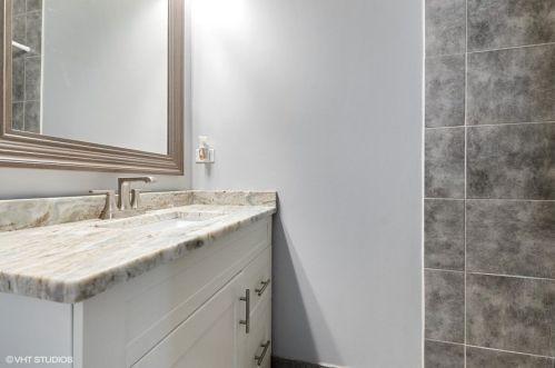 9529 Hamilton Ave, Chicago IL 60643-1119 exterior