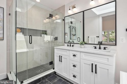 407 Decatur St, Washington DC  20011-4744 exterior