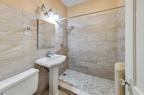 2255 Addison St, Chicago IL 60618-6017 exterior