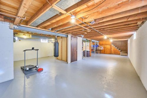 7961 Kildare Ave, Chicago IL 60652-2211 exterior