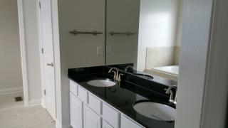 404 Manitoba Ln, Lexington KY  40515-4831 exterior