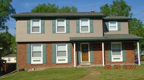 614 Presque Isle Dr, Pittsburgh, PA 15239-2637