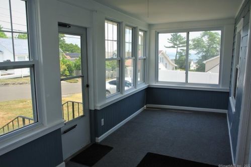 16 Stevens St, Milford CT 06460-7868 exterior