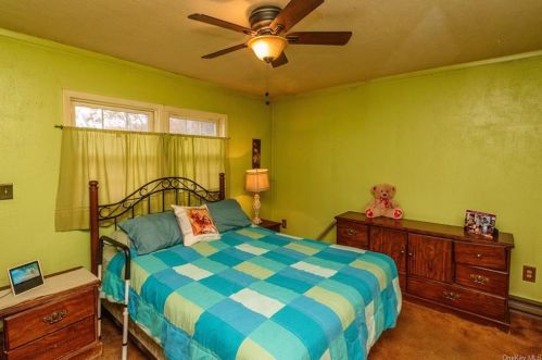 310 Comfort Trl, Montgomery NY 12549-1977 exterior