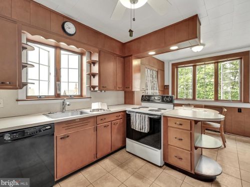 1318 Howard Ave, Primrose PA 17901-3418 exterior