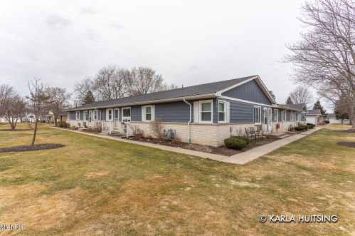 648 Andover St, Grand Rapids MI 49548-7673 exterior