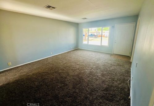 1723 Melody Ln, Bakersfield CA 93308-2224 exterior