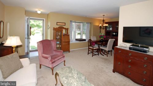 149 Wyndham Pl, Trenton NJ 08691-3130 exterior