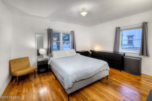 2015 8 St, Tucson AZ 85719-5515 exterior