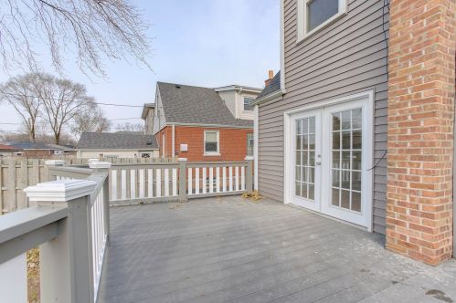 10742 Whipple St, Chicago IL 60655-2008 exterior