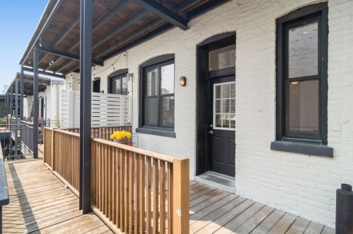 1711 Crilly Ct, Chicago IL  60614-5703 exterior