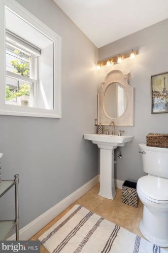 756 24 St, Philadelphia PA 19130-1953 exterior