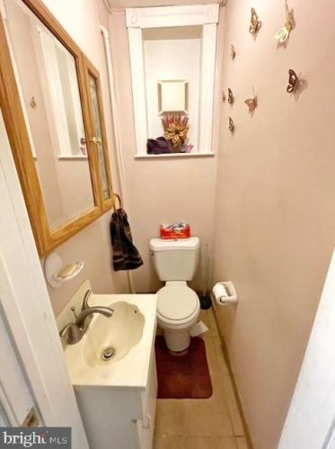 2506 18 St, Philadelphia PA 19132-3812 exterior