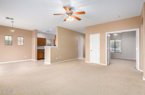 7020 30 St, Phoenix AZ 85042-6010 exterior