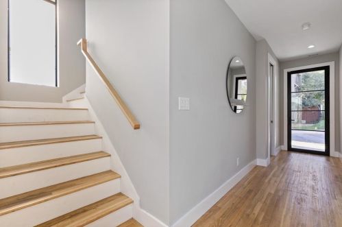 2023 California Dr, Dallas TX  75204-4613 exterior