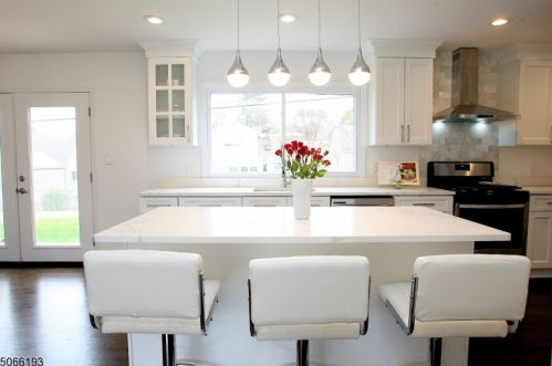 15 Carlton Dr, Montclair NJ  07043-2603 exterior