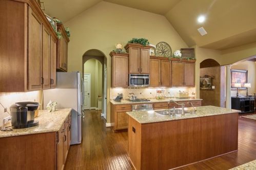 147 Pronghorn Pl, Montgomery TX 77316-6402 exterior