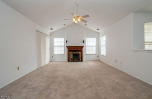 341 Bowler Ct, Piscataway NJ  08854-6646 exterior