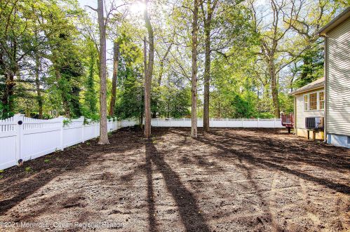 2278 Burroughs Ave, Northfield NJ 08225-1063 exterior