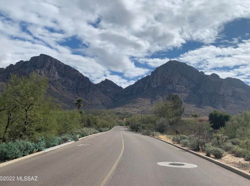 10269 Calle Del Carnero, Tucson, AZ 85737-9517