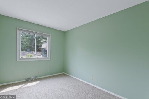 4828 Grenwich Way, Saint Paul MN 55128-2039 exterior