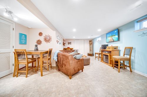 10729 Sawyer Ave, Chicago IL 60655-2413 exterior