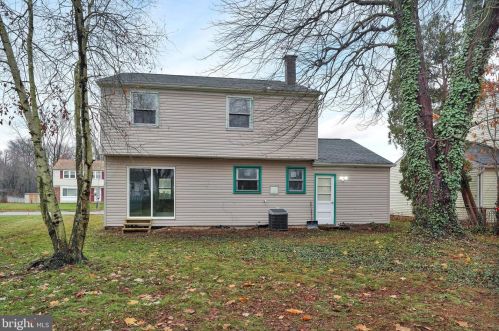 31 Constitution Blvd, New Castle DE  19720-4449 exterior