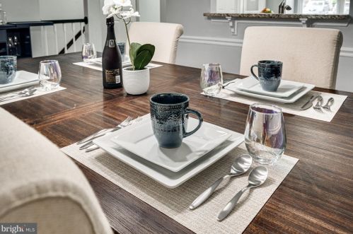 5319 Buxton Ct, Alexandria VA 22315-4760 exterior