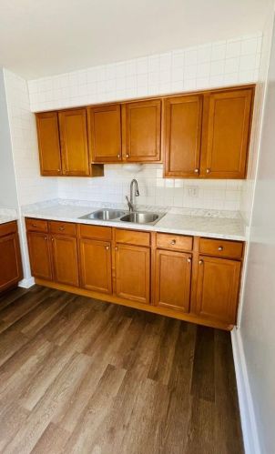 4728 44, Milwaukee WI 53218-5203 exterior