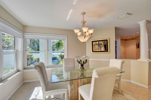 2077 53rd St, Boca Raton FL 33496-3452 exterior