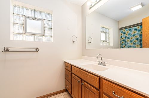 4806 Linder Ave, Chicago IL 60641-3250 exterior