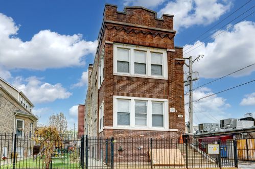 2415 Kildare Ave, Chicago IL 60629-4935 exterior
