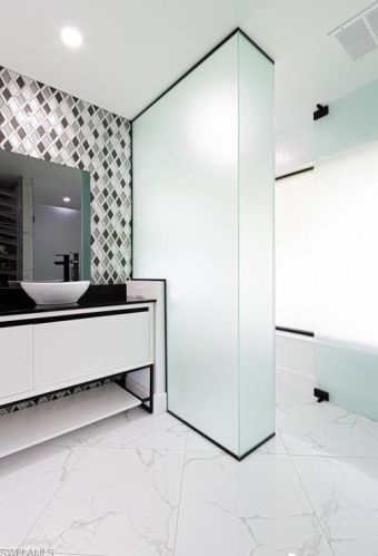 1919 Countess Ct, Naples FL 34110-1005 exterior