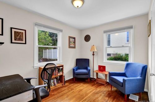 218 Alexander Rd, New Britain CT 06053-1060 exterior