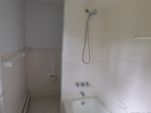 37 Grey Holw Rd, Norwalk CT 06850-1306 exterior