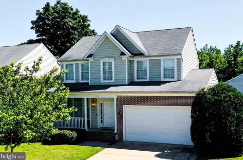 305 Addisson Dr, Glen Burnie, MD 21060-8201