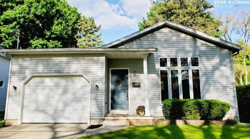 1512 Herrick Ave, Grand Rapids MI 49505-4867 exterior