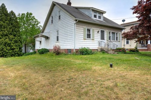 822 Lewis Rd, Limerick, PA 19468-1310