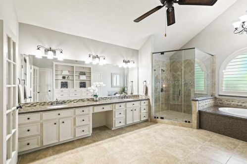 5326 Weyhill Ct, Fulshear TX 77441-4140 exterior