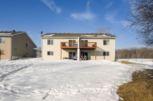 867 Ravoux Cir, Chaska MN 55318-2406 exterior
