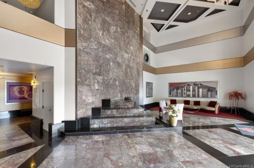 725 Kapiolani Blvd, Honolulu HI  96813-5247 exterior