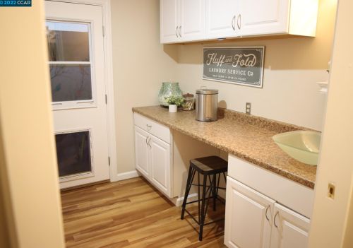 1963 Altura Dr, Concord CA 94519-2201 exterior