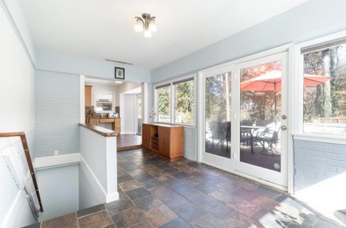 2519 Clairmont Rd, Atlanta GA 30329-2713 exterior