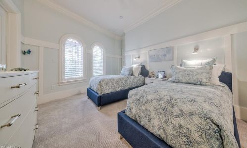 1302 Noble Heron Way, Naples FL 34105-2791 exterior